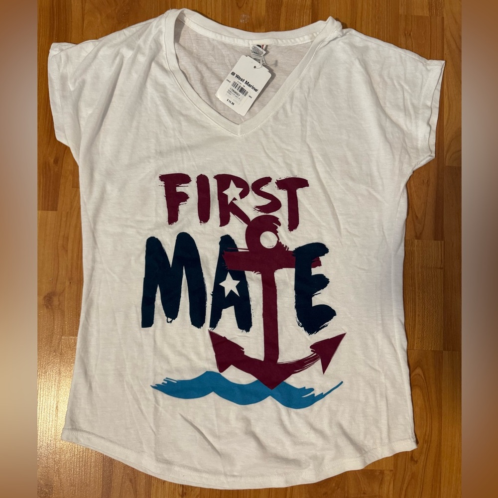 White 'First Mate' Graphic Tee Nautical Anchor Design